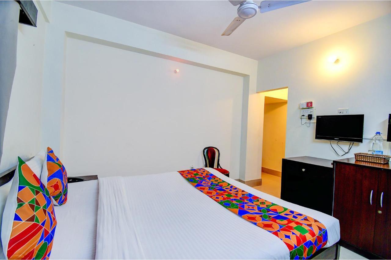 Hotel Fabhotel Nayak Palace